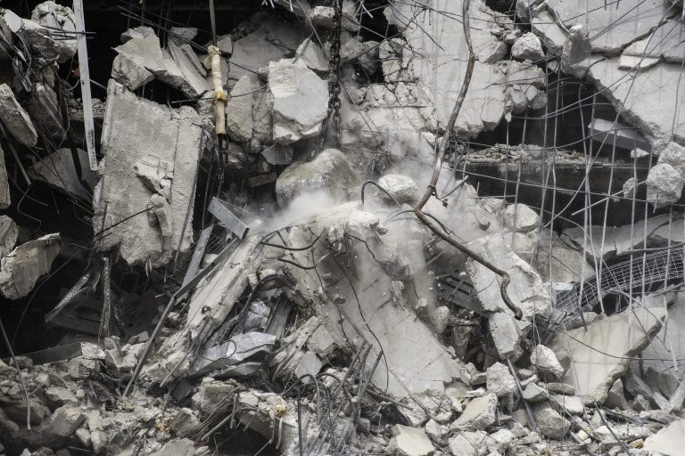 O bombă cu ceas: Nouă mari economii sunt în recesiune sau în pragul acesteia