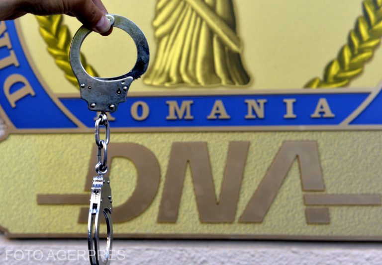 Dosarul șpăgilor din Banat: Șefi de instituții locale, obligați să plătească taxe lunare la casieria PSD