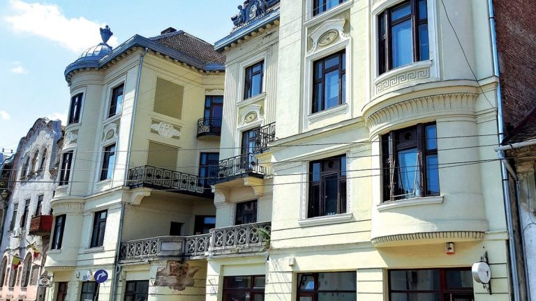 La Oradea, la Palatul Sonnenfeld şi la Muzeul evreiesc