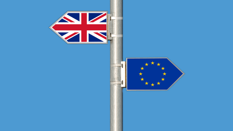 Aproximativ 189.000 de români din Regatul Unit au dobândit noul statut post-Brexit