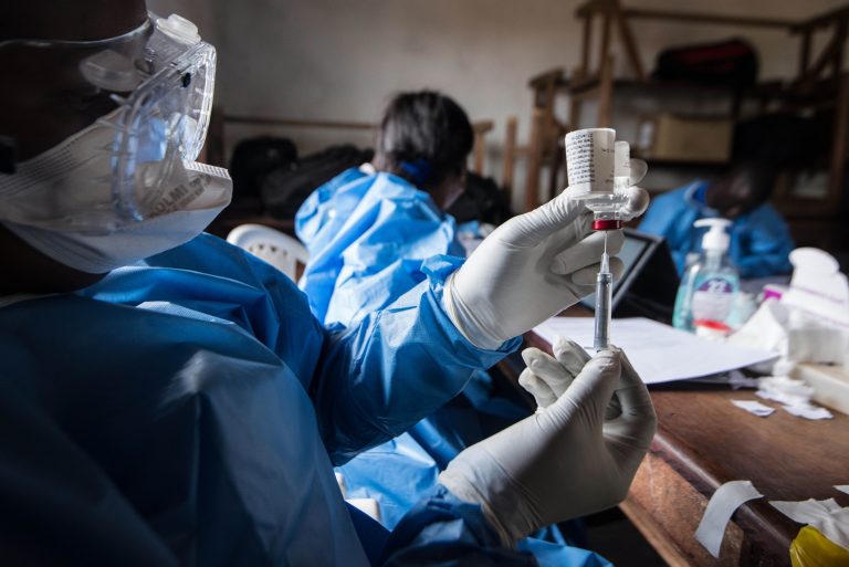 Explozie în Rusia la un centru pentru arme biologice, inclusiv pe bază de Ebola și ciumă