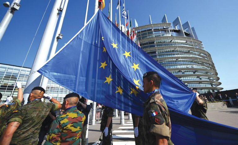 Nazismul, comunismul și marea strategie a Europei