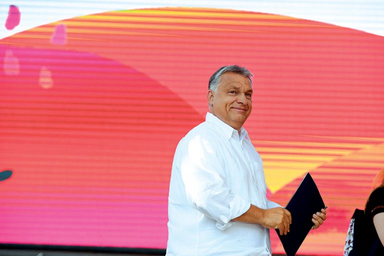 Viktor Orban îl susține pe Trocsanyi, respins de comisia JURI din Parlamentul European
