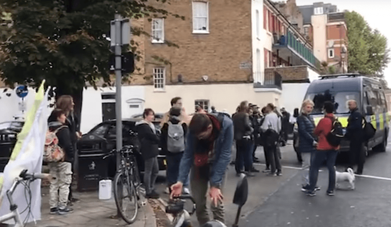 VIDEO: Poliția londoneză a arestat 21 de participanți la protestele împotriva schimbărilor climatice