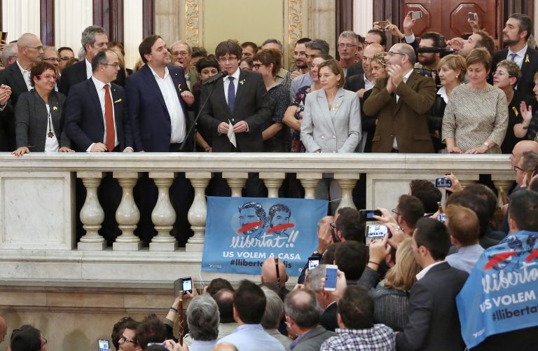 Instanța supremă de la Madrid a emis un nou mandat de arestare pe numele lui Carles Puigdemont