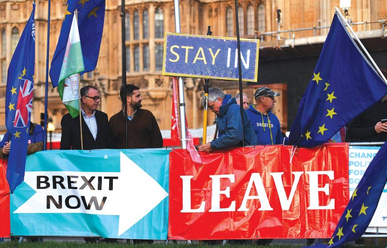 A LIBRE BELGIQUE: Partidul Sinn Fein dorește un referendum   pentru unitatea irlandeză în termen de cinci ani
