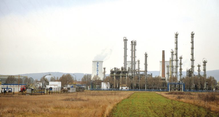 Oltchim părăsește Bursa după 23 de ani