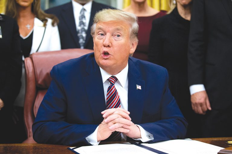 Trump contestă procedura demiterii, spunând că nu a făcut „nimic rău“