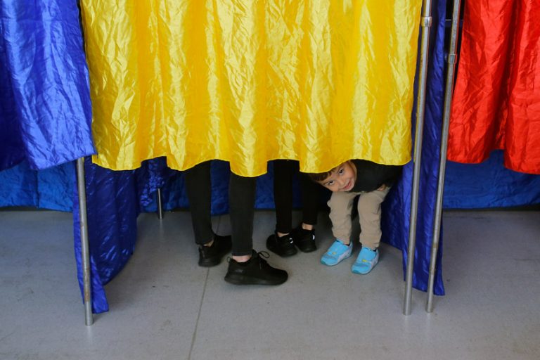ALEGERI PREZIDENȚIALE 2019: Peste 200 de români din diaspora au votat în primele 7 ore
