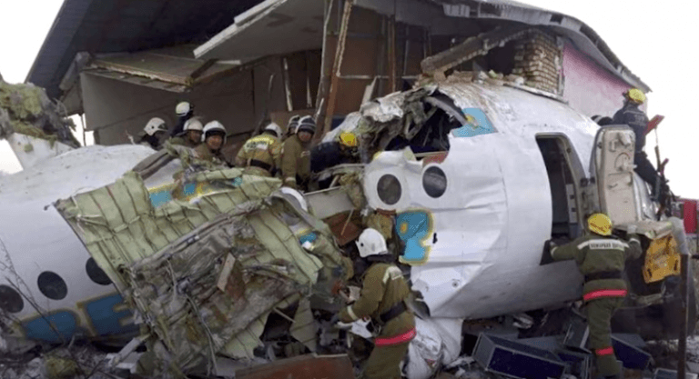VIDEO 14 morți în urma unui accident aviatic în Kazahstan