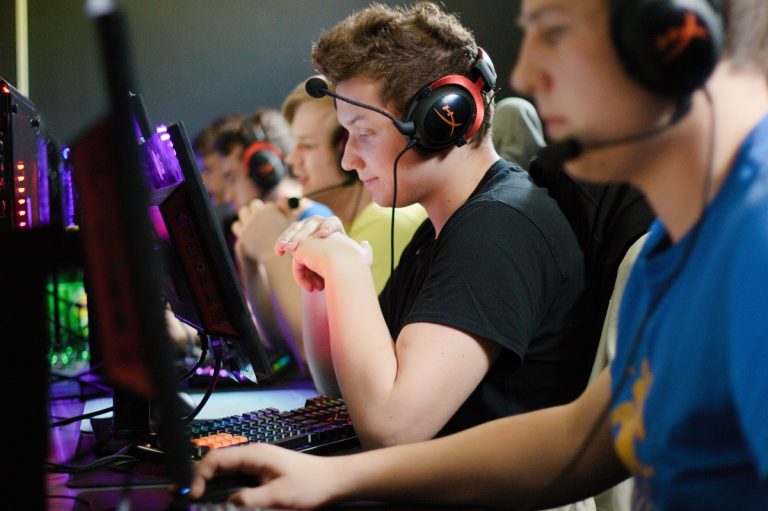 Industria globală a gaming-ului va aduce venituri de peste 152 de miliarde de dolari