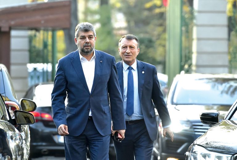 Val de ironii la moțiunea de cenzură, PSD merge mai departe la braț cu UDMR