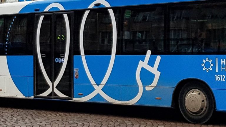 Turda, primul oraș din România cu transport în comun 100% electric