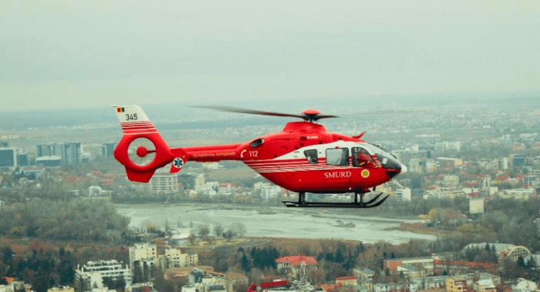 Fetiță în comă, ținută cu orele în UPU. Ambulanța a ratat întâlnirea cu elicopterul SMURD