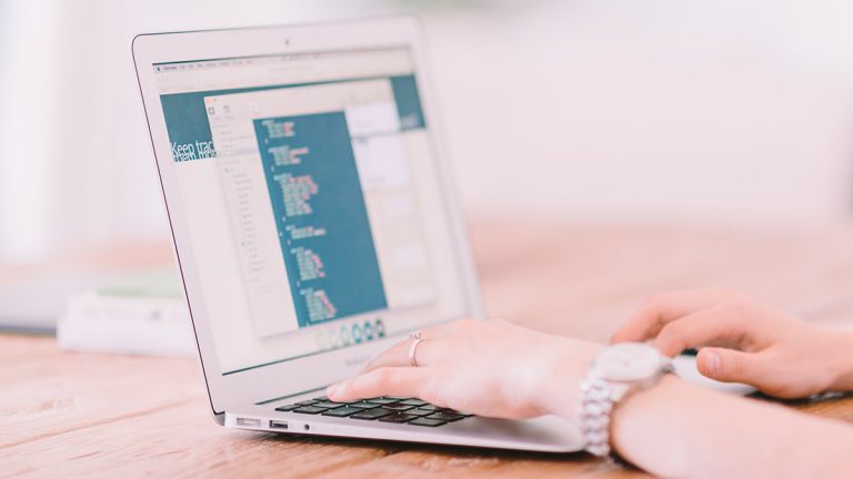 Lipsa de productivitate costă 17,755,44 de euro pe secundă, la nivel global