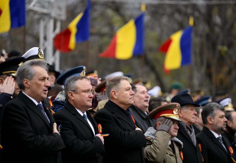 Mesajele politicienilor după parada de la Arcul de Triumf