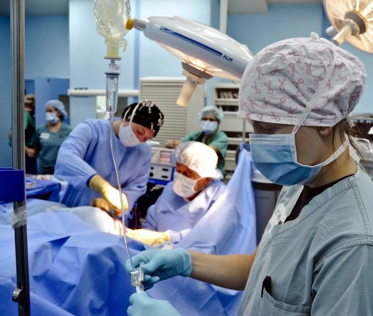Spitalul Floreasca, rămas fără acreditare, va asigura asistență medicală de urgență de sărbători