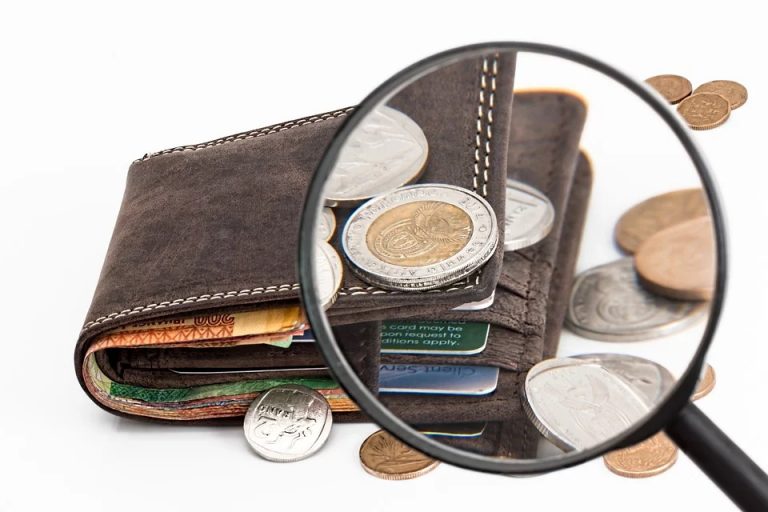 Românii nu mai sunt foarte interesați de creditul în valută