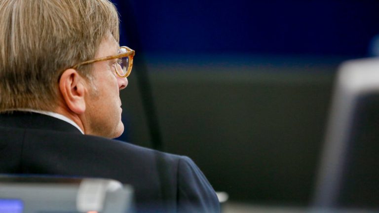 Verhofstadt: Marea Britanie exclude posibilitatea deportării cetățenilor UE, după Brexit