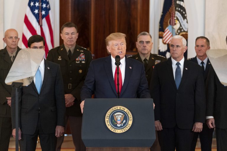 Afganistan: Trump recunoaște că există riscul ca talibanii să revină la putere