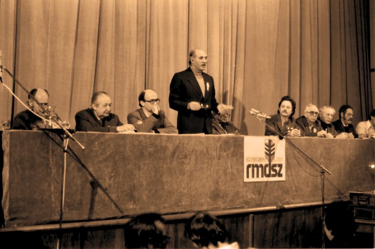 UDMR, de la adunări semiclandestine la partidul ”balama”