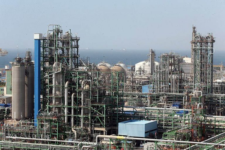 Prețul petrolului a urcat cu peste 4% după moartea lui Qassem Soleimani