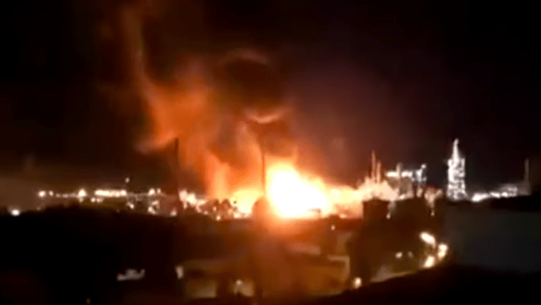 VIDEO Explozie la o uzină chimică din Spania
