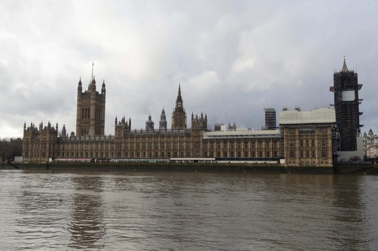 În Marea Britanie sunt 500-600 mii de români, în acest moment, conform datelor Ministerului Economiei