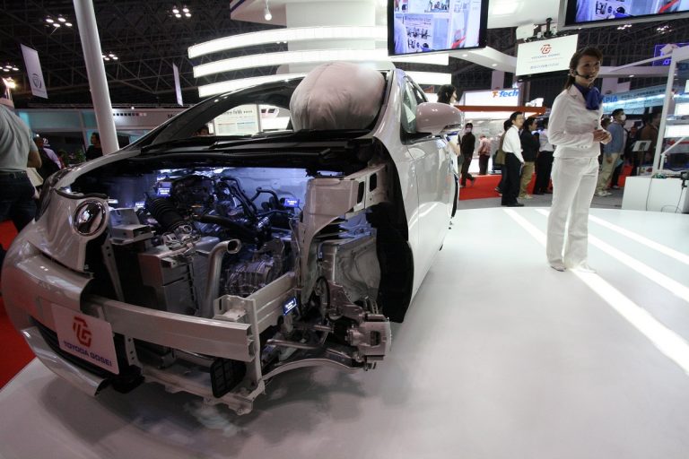 3,4 milioane de vehicule Toyota din întreaga lume, rechemate din cauza airbag-urilor