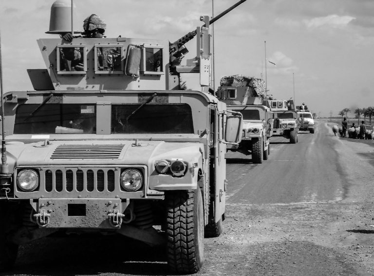 Două rachete au lovit o bază militară americană din centrul Bagdadului