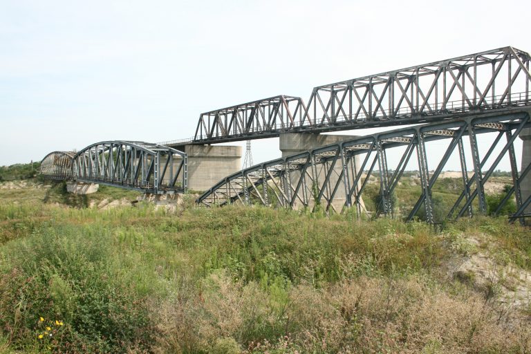 O cale ferată modernă spre Giurgiu. CFR face primul pas