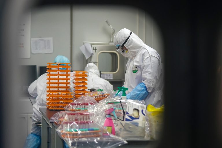 Primăria Capitalei vrea să aloce 1 milion de euro pentru aparatură medicală și costume de protecție