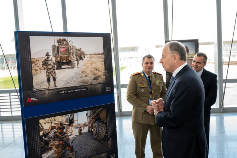 În numele camaradului mort. Chipurile războiului din Afganistan,  la Cartierul General NATO