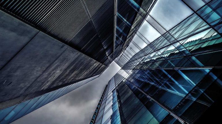 Birourile vor fi vedeta pieţei de investiţii imobiliare în 2020