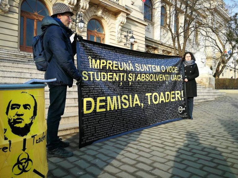 Protest la Universitatea din Iași: Peste 1.000 de studenți au semnat pentru demiterea lui Tudorel Toader