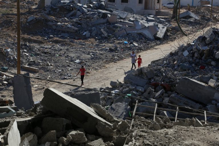 Autorităţile din Egipt au început construirea unui zid la frontiera cu Fâşia Gaza