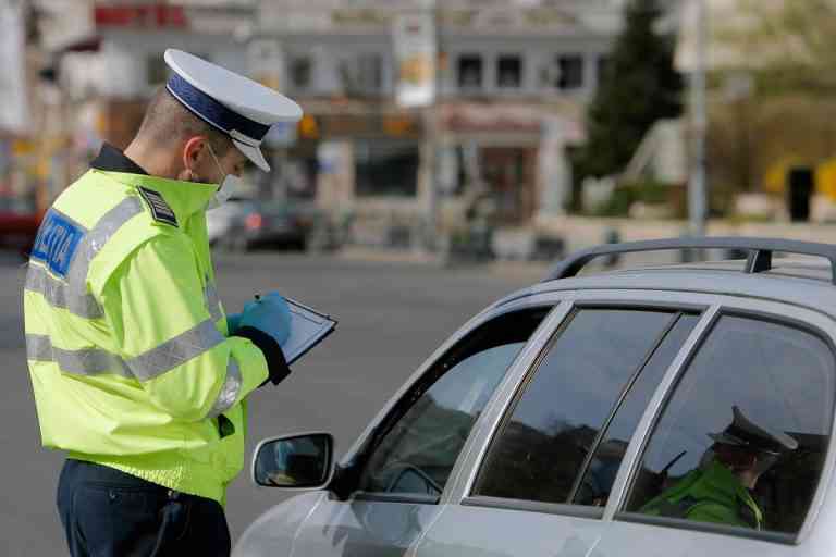 Zădărnicirea combaterii bolilor: 400 de dosare penale și amenzi în valoare totală de peste 170 de milioane de lei