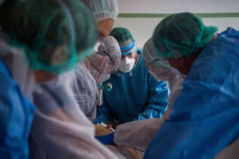 NEWS ALERT Primul deces din cauza Covid-19 în rândul personalului medical din România