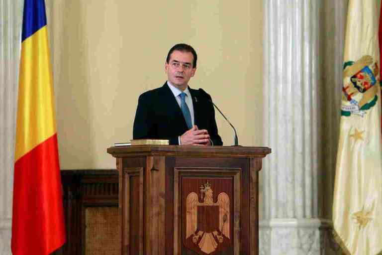 Iarna nu-i ca vara și nici puterea ca opoziția