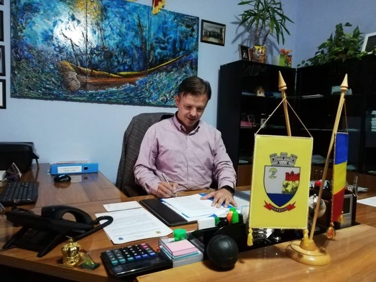 Primarul unei comune de lângă Țăndărei: Sunt multe persoane care mint cadrele medicale, se comportă violent cu ele