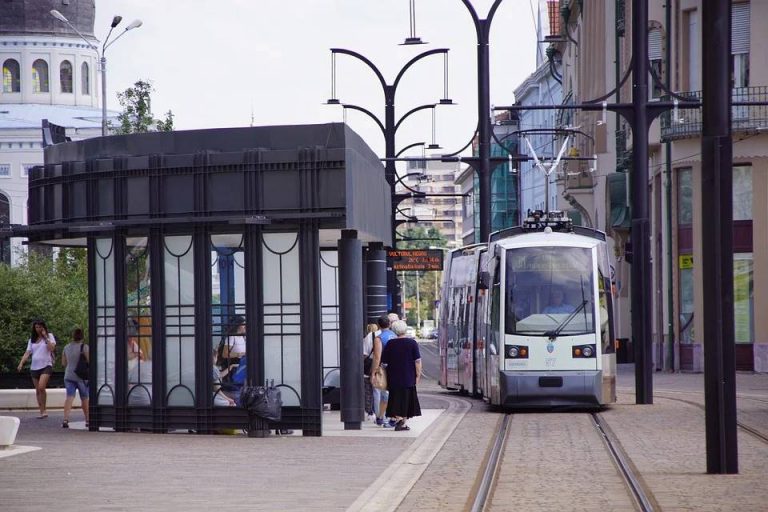 Oradea – oraşul model în lupta cu coronavirusul: „Nu aveam cum să trimitem medicii să lupte în linia întâi fără muniţii, neprotejaţi”