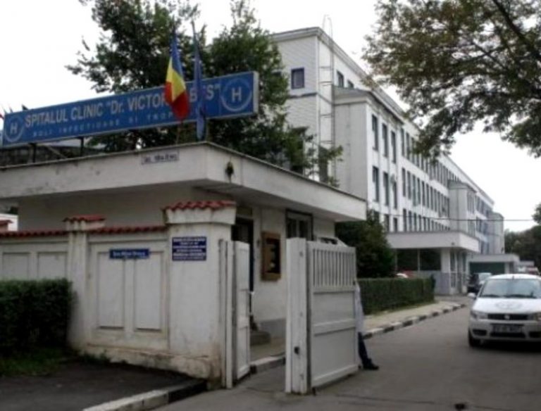 Asistent, depistat pozitiv cu noul coronavirus, internat în salonul de care se ocupa