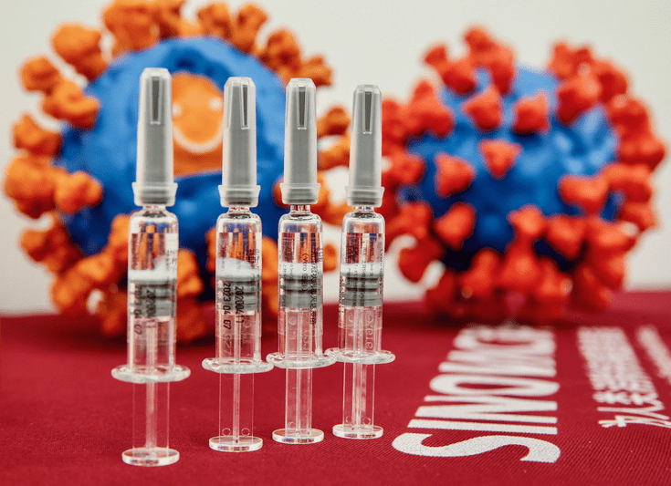 Vaccinurile chineze sunt „eficiente și sigure”, spun diplomații chinezi după ce președintele francez Emmanuel Macron a criticat lipsa de informații despre vaccinul dezvoltat în China